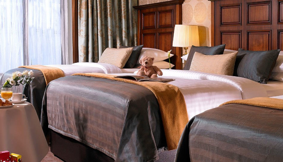 Castlecourt Hotel, Spa & Leisure Уестпорт Стая снимка