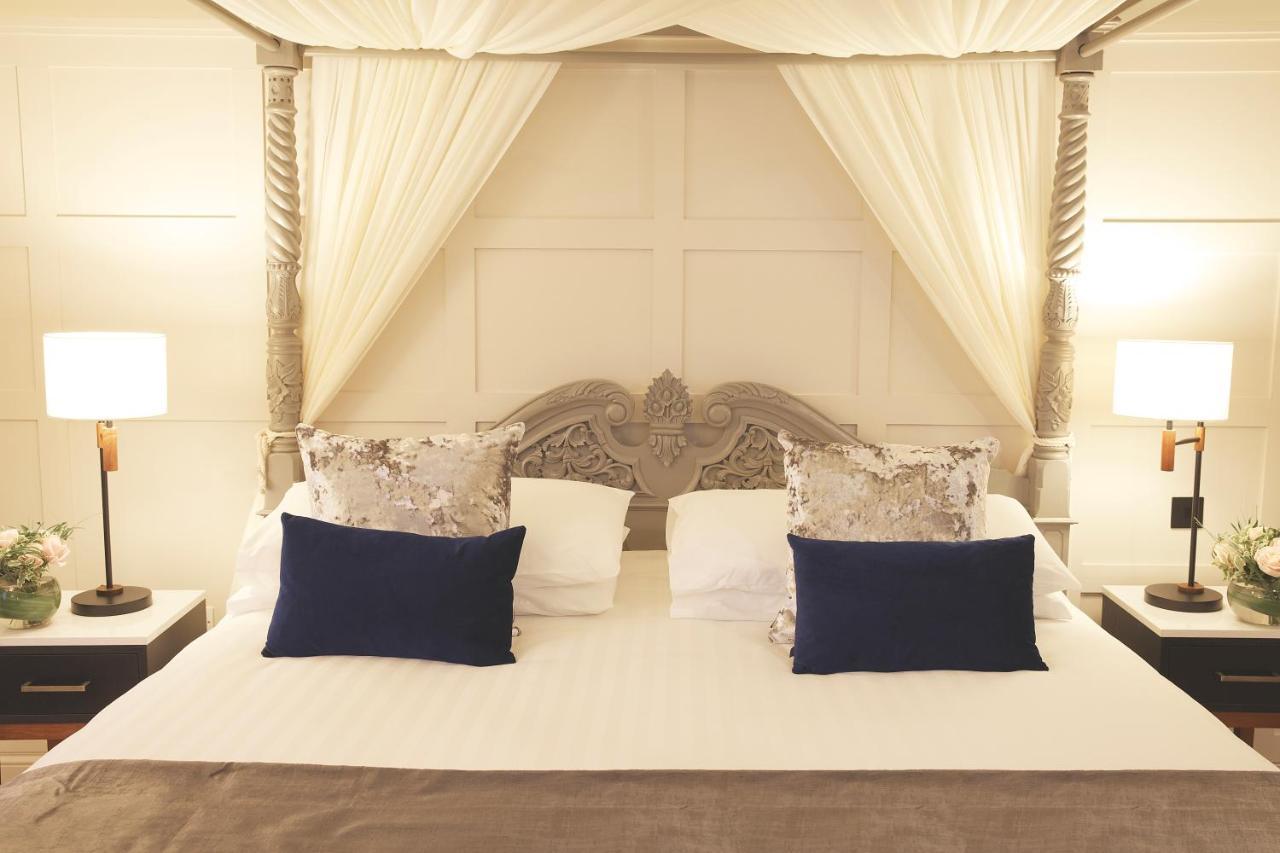 Castlecourt Hotel, Spa & Leisure Уестпорт Екстериор снимка
