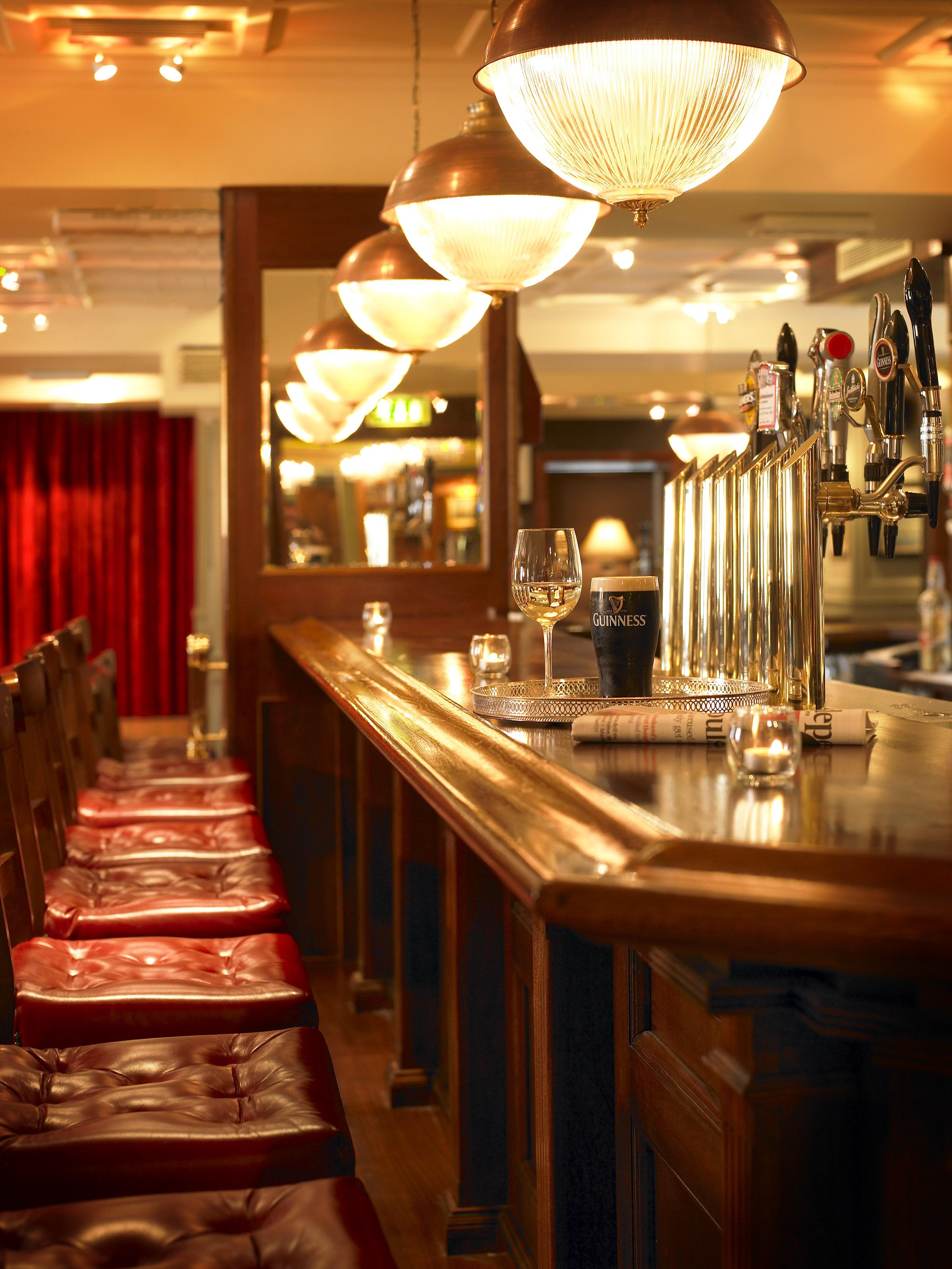 Castlecourt Hotel, Spa & Leisure Уестпорт Екстериор снимка